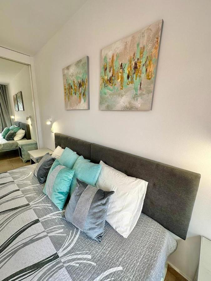 Sunny Apartment & Heated Pool Los Cristianos  Eksteriør billede